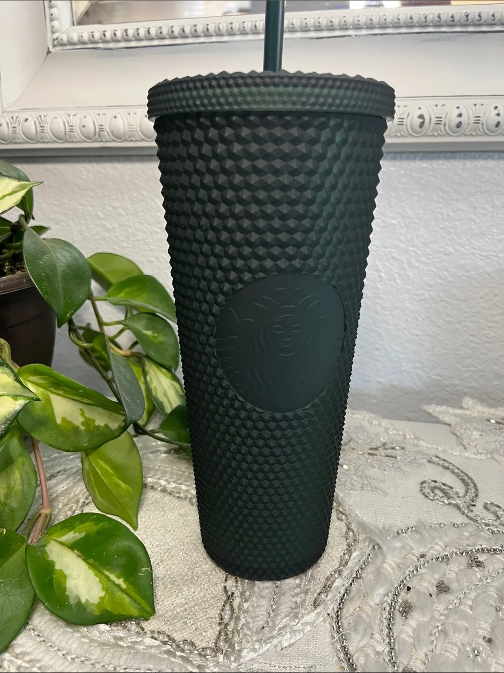 Starbucks Dark Green Studded Cold Cup Tumbler 24 oz NWOT with Straw